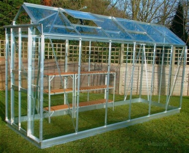 4ft wide Greenhouse 11